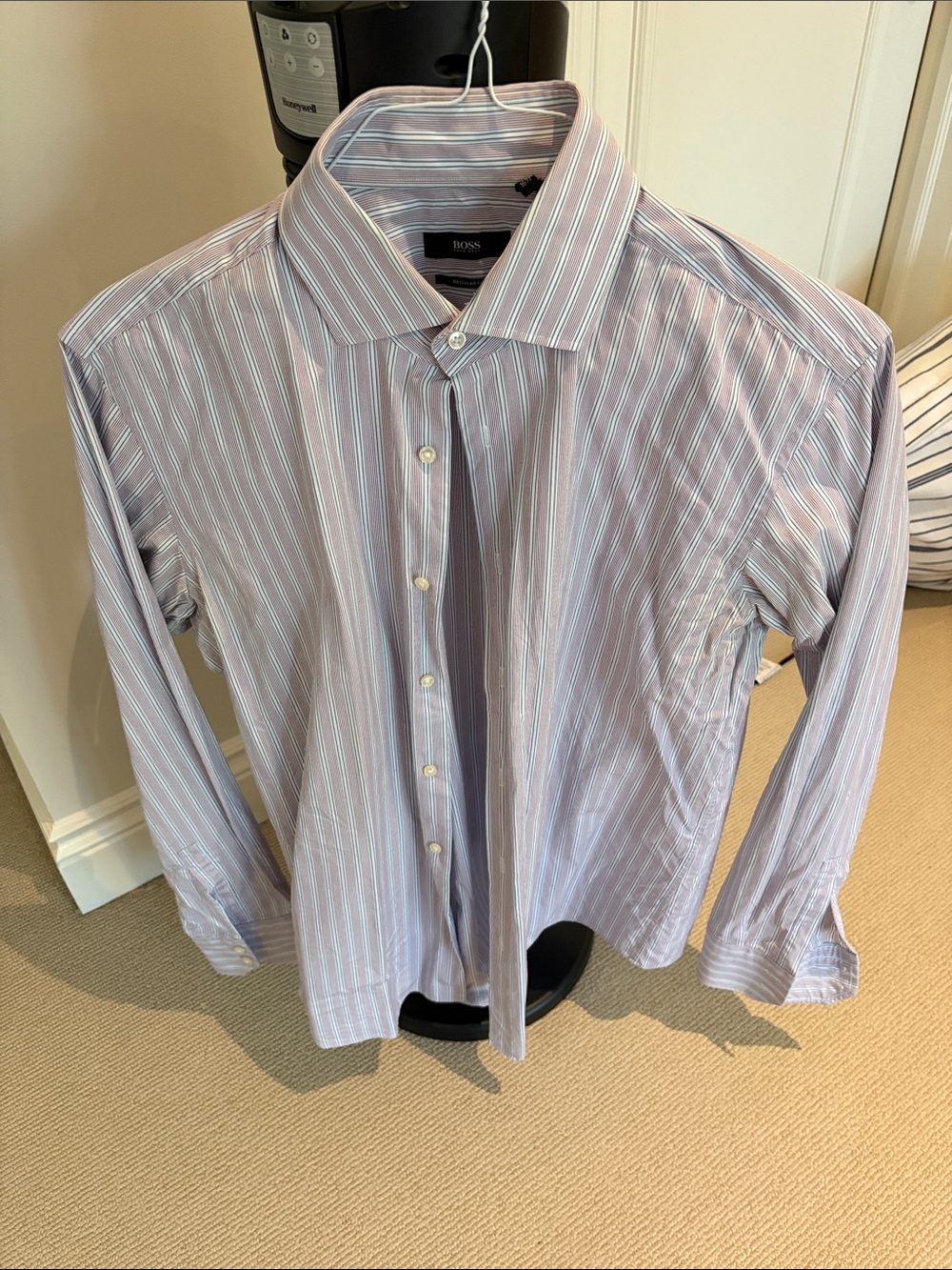 BOSS Men's Light Purple and White Stripe Dress Shirt
